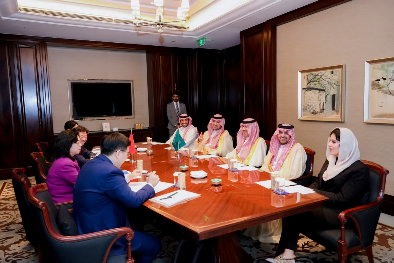 1762752325663095518.jpg 1762752325663095518.jpg